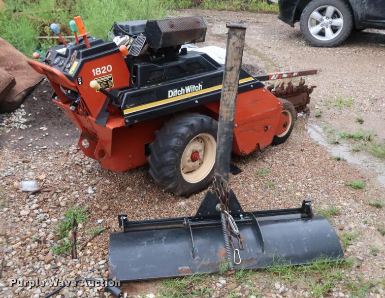 image for item DD1681 Ditch Witch 1820 trencher