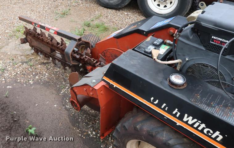 image for item DD1681 Ditch Witch 1820 trencher