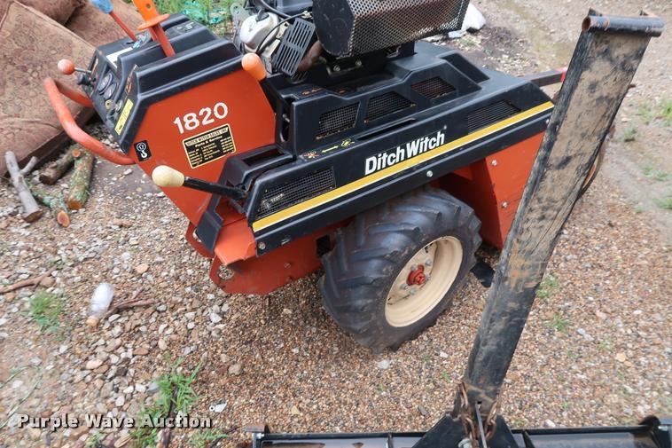 image for item DD1681 Ditch Witch 1820 trencher