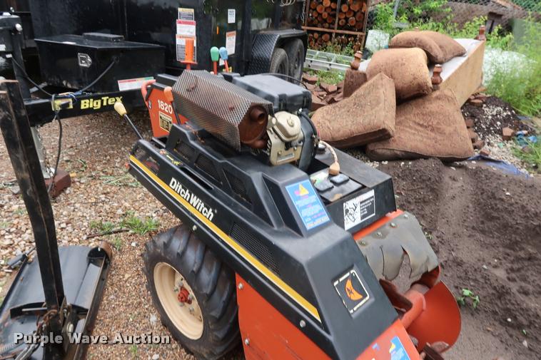 image for item DD1681 Ditch Witch 1820 trencher