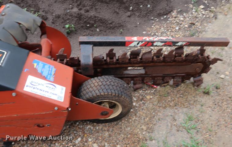 image for item DD1681 Ditch Witch 1820 trencher
