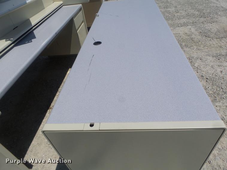 image for item DF9334 Office furniture