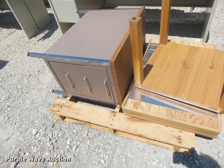 image for item DF9334 Office furniture