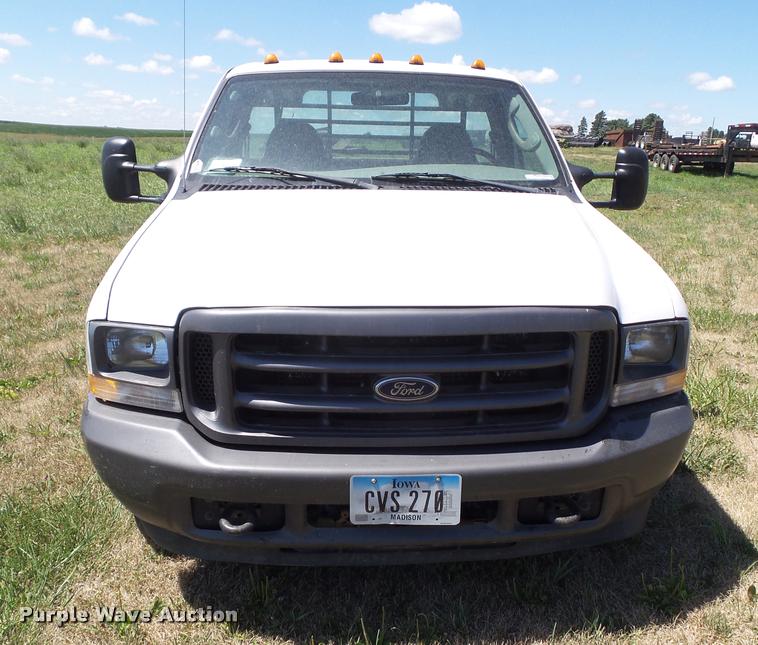 image for item DH9378 2004 Ford F350 Super Duty flatbed pickup truck