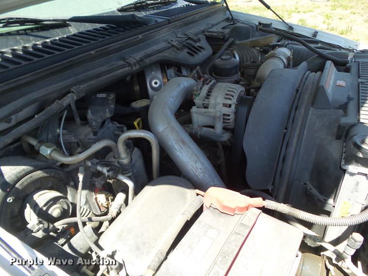 image for item DH9378 2004 Ford F350 Super Duty flatbed pickup truck