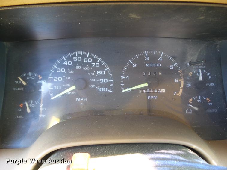 image for item DH9379 1996 Chevrolet S10 pickup truck