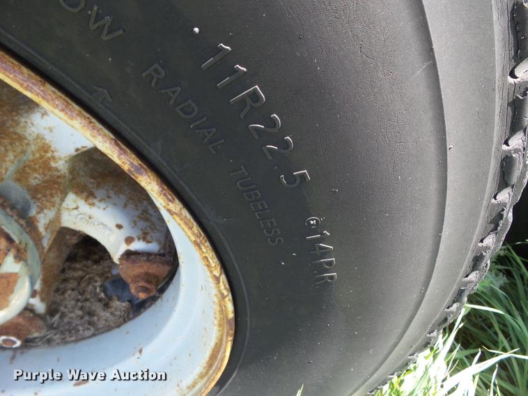 image for item DH9380 1986 Kenworth K100E semi truck