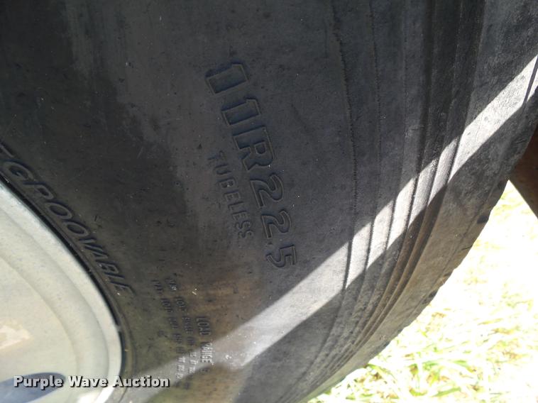 image for item DH9380 1986 Kenworth K100E semi truck