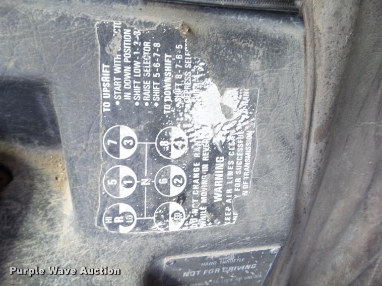 image for item DH9380 1986 Kenworth K100E semi truck