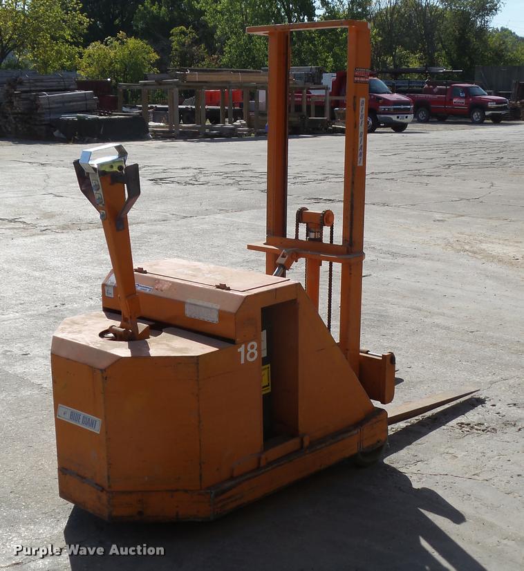 image for item DH9426 Blue Giant LT64W20 forklift