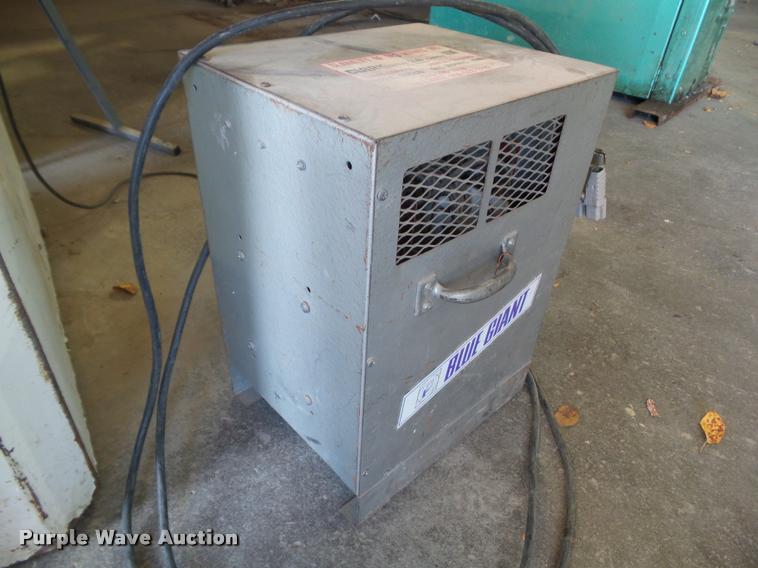 image for item DH9426 Blue Giant LT64W20 forklift