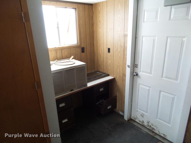 image for item DH9432 1994 TSI job site office trailer