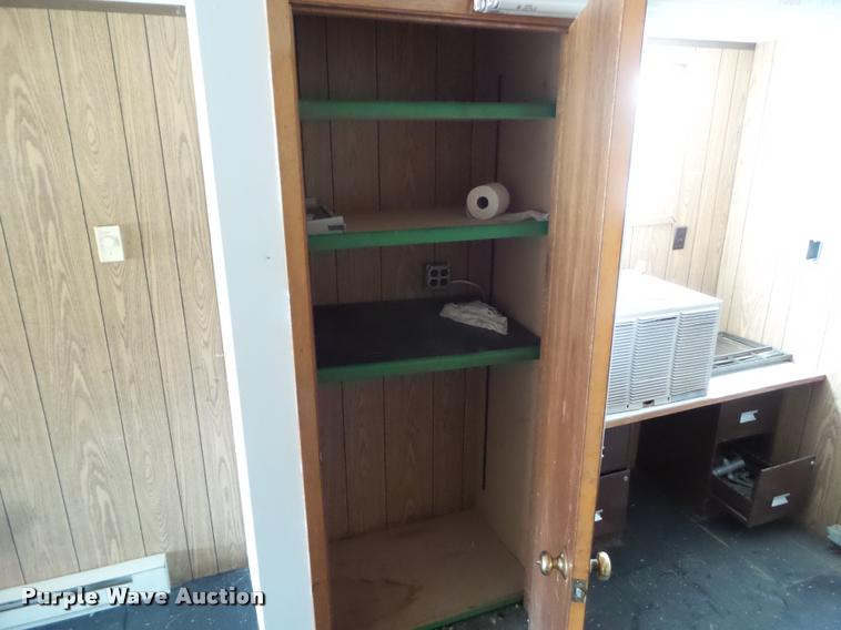 image for item DH9432 1994 TSI job site office trailer