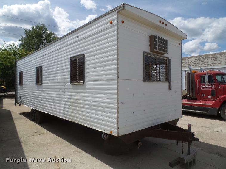 image for item DH9433 1991 MFEI MF1036 job site office trailer