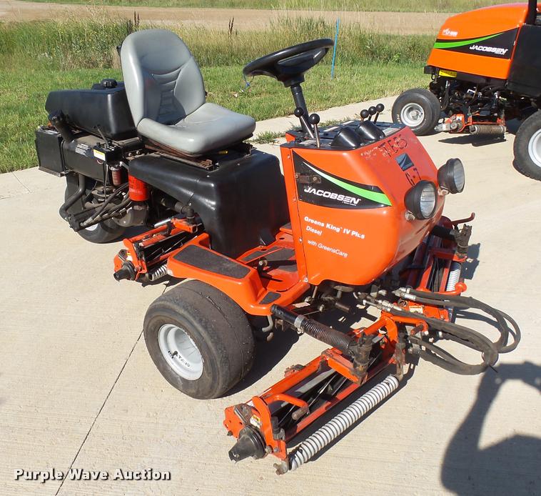 image for item DH9708 2006 Jacobsen Greens King lawn mower