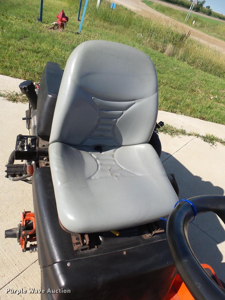 image for item DH9708 2006 Jacobsen Greens King lawn mower