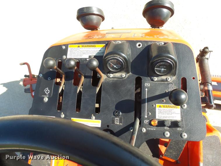 image for item DH9708 2006 Jacobsen Greens King lawn mower