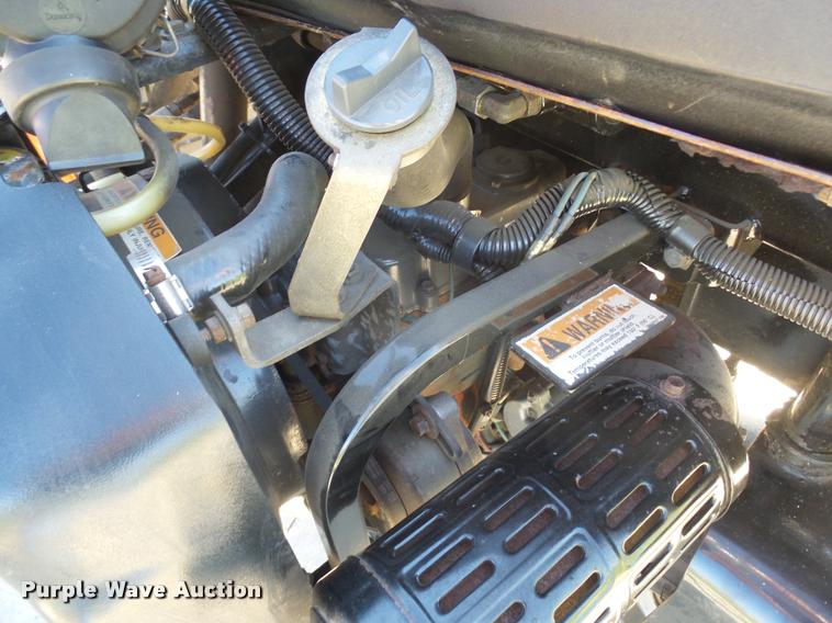 image for item DH9708 2006 Jacobsen Greens King lawn mower