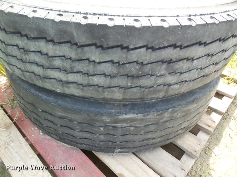 image for item DK9285 (4) tires