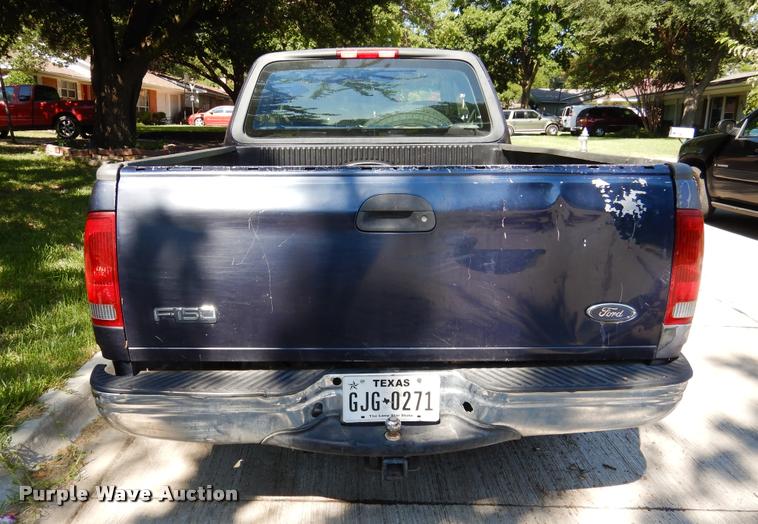 image for item DK9918 2002 Ford F150 XLT SuperCab pickup truck