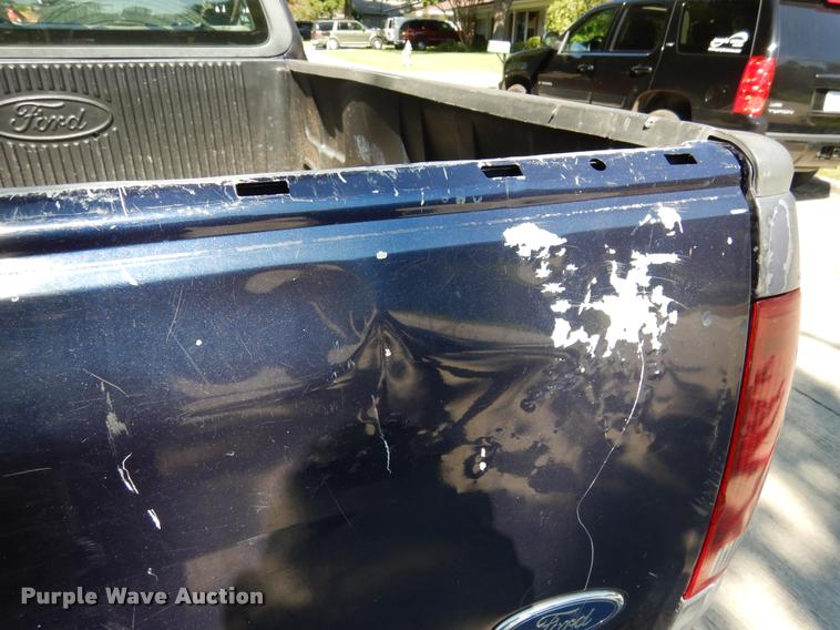 image for item DK9918 2002 Ford F150 XLT SuperCab pickup truck