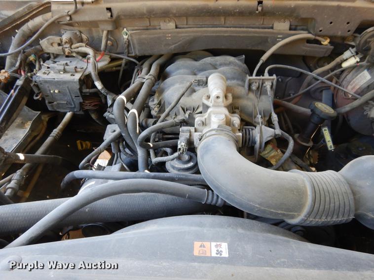 image for item DK9918 2002 Ford F150 XLT SuperCab pickup truck