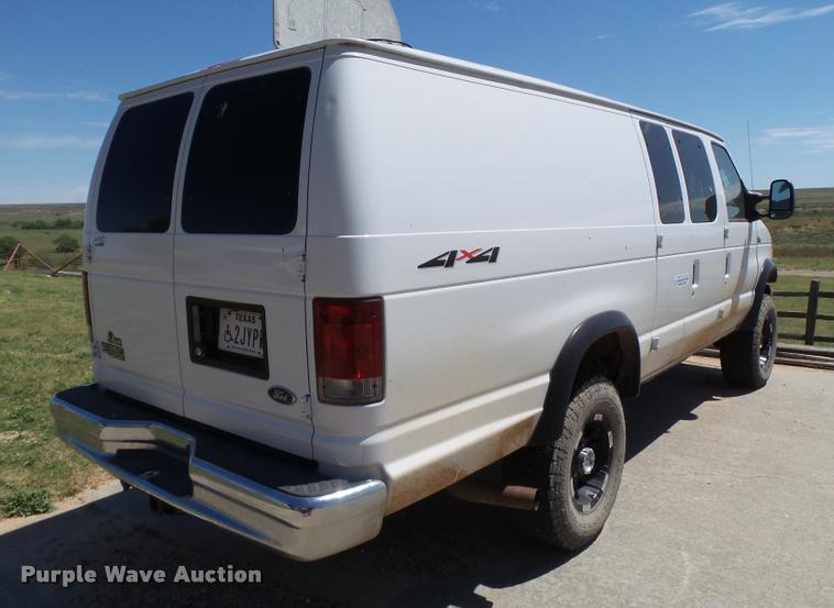 image for item DL9120 2005 Ford E350 Super Duty Extended van