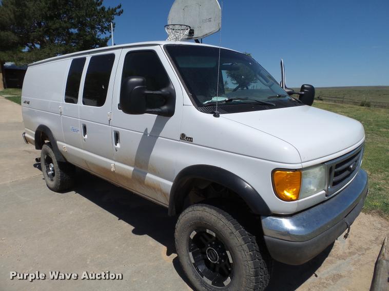 image for item DL9120 2005 Ford E350 Super Duty Extended van