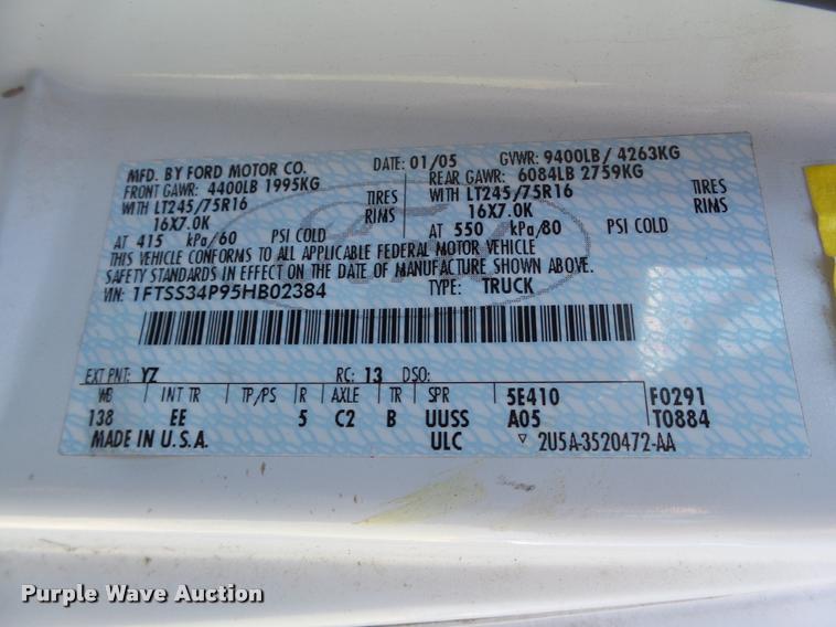 image for item DL9120 2005 Ford E350 Super Duty Extended van