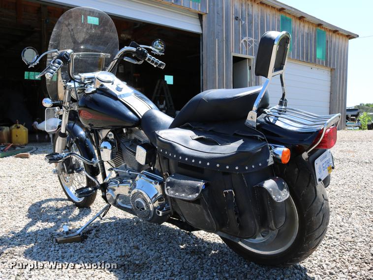 image for item DM9273 2006 Harley Davidson FXSTI motorcycle