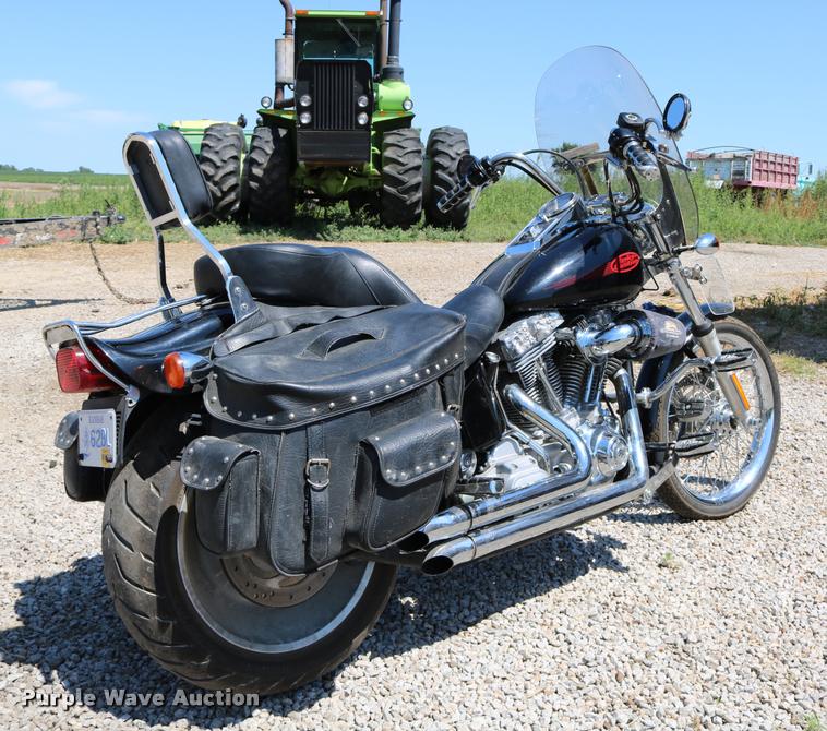 image for item DM9273 2006 Harley Davidson FXSTI motorcycle