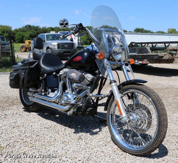 image for item DM9273 2006 Harley Davidson FXSTI motorcycle