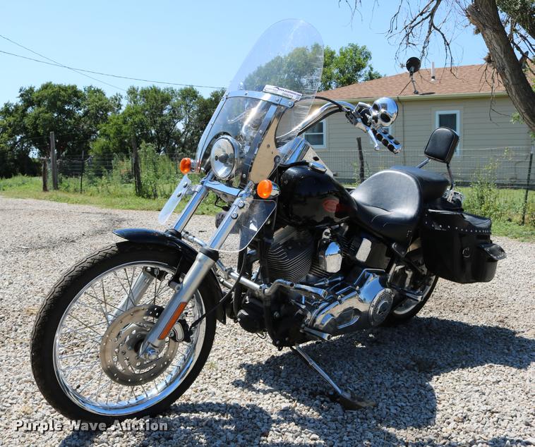 image for item DM9273 2006 Harley Davidson FXSTI motorcycle