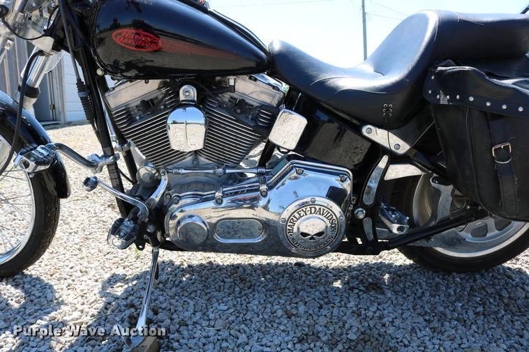 image for item DM9273 2006 Harley Davidson FXSTI motorcycle