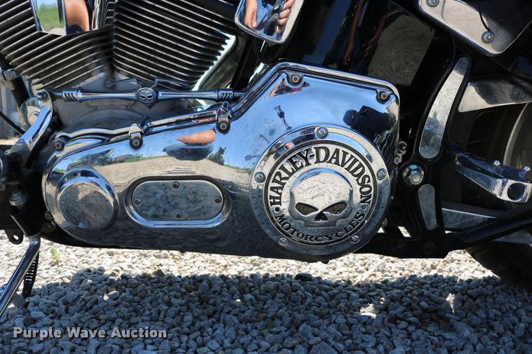 image for item DM9273 2006 Harley Davidson FXSTI motorcycle