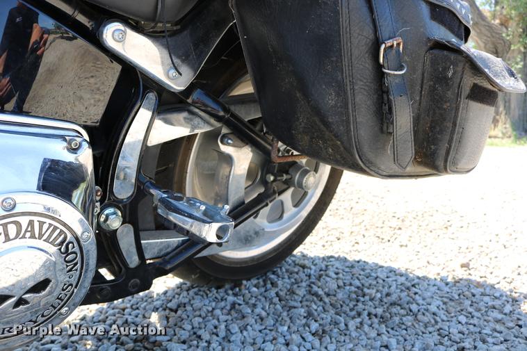 image for item DM9273 2006 Harley Davidson FXSTI motorcycle