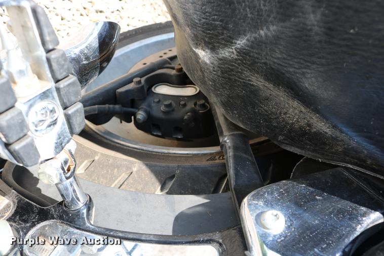 image for item DM9273 2006 Harley Davidson FXSTI motorcycle