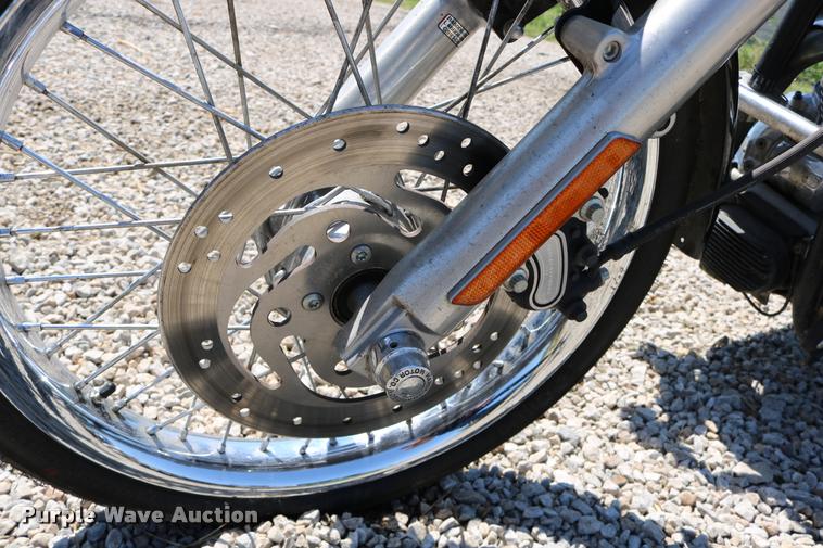 image for item DM9273 2006 Harley Davidson FXSTI motorcycle