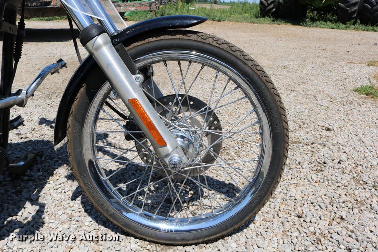 image for item DM9273 2006 Harley Davidson FXSTI motorcycle