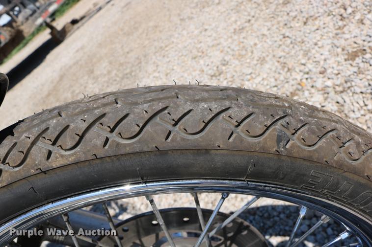 image for item DM9273 2006 Harley Davidson FXSTI motorcycle