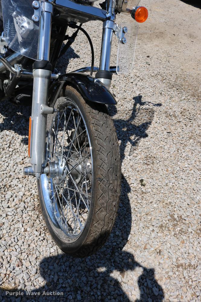 image for item DM9273 2006 Harley Davidson FXSTI motorcycle