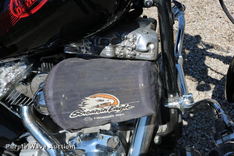 image for item DM9273 2006 Harley Davidson FXSTI motorcycle