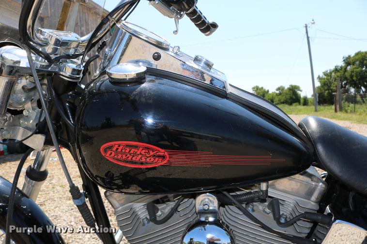 image for item DM9273 2006 Harley Davidson FXSTI motorcycle