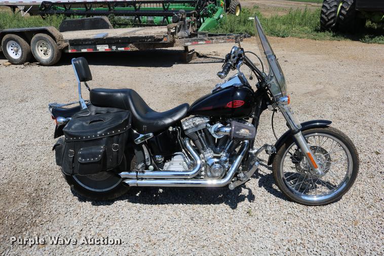 image for item DM9273 2006 Harley Davidson FXSTI motorcycle