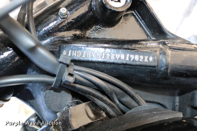 image for item DM9273 2006 Harley Davidson FXSTI motorcycle