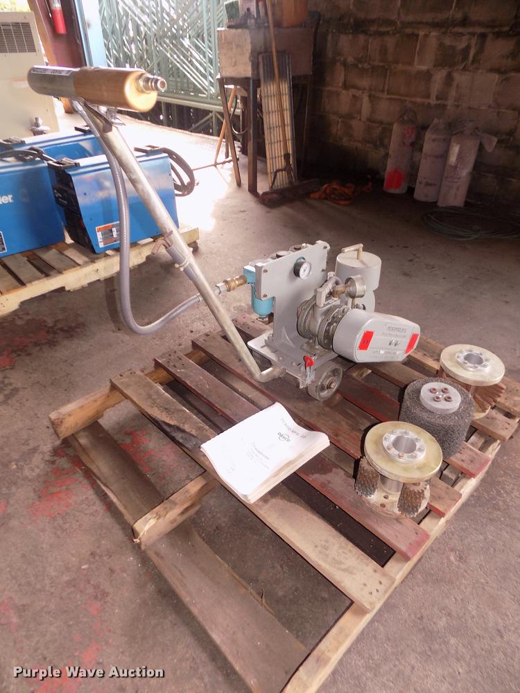 image for item DO9162 Desco AF525 concrete scarifier grinder