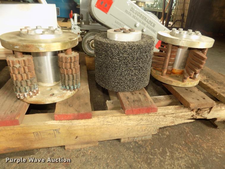 image for item DO9162 Desco AF525 concrete scarifier grinder