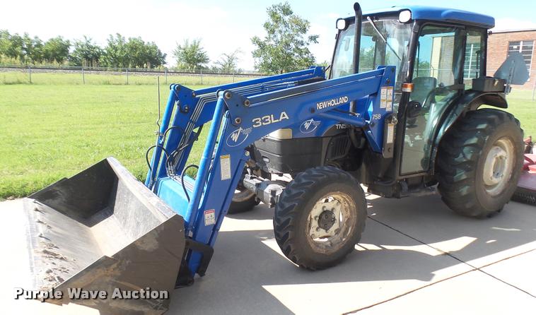image for item DO9909 2002 New Holland TN55S tractor
