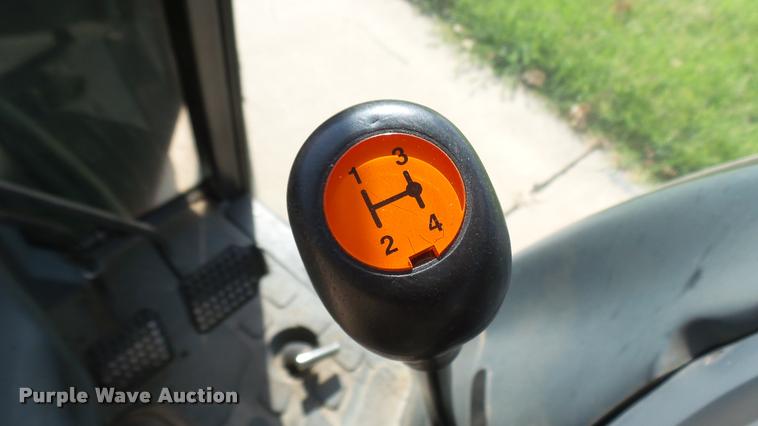 image for item DO9909 2002 New Holland TN55S tractor