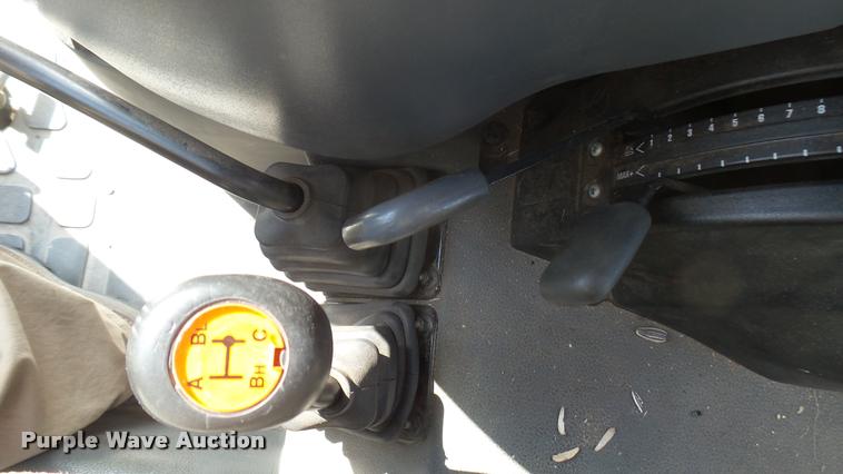 image for item DO9909 2002 New Holland TN55S tractor